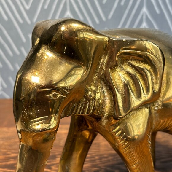 Vintage Brass Elephant Figurine Solid Heavy Sculpture - Picture 13 of 17